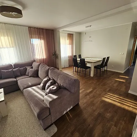 Mere Pst Privatapartment Huoneisto Pärnu